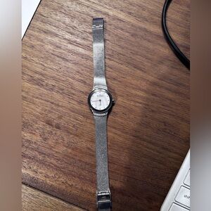 Skagen Ultra Slim Steel Mesh Swarovski Crystals Mother of Pearl Stainless Watch